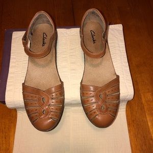 Clarks Shoes, Women’s, Size 8.5M, Tan, New In Box
